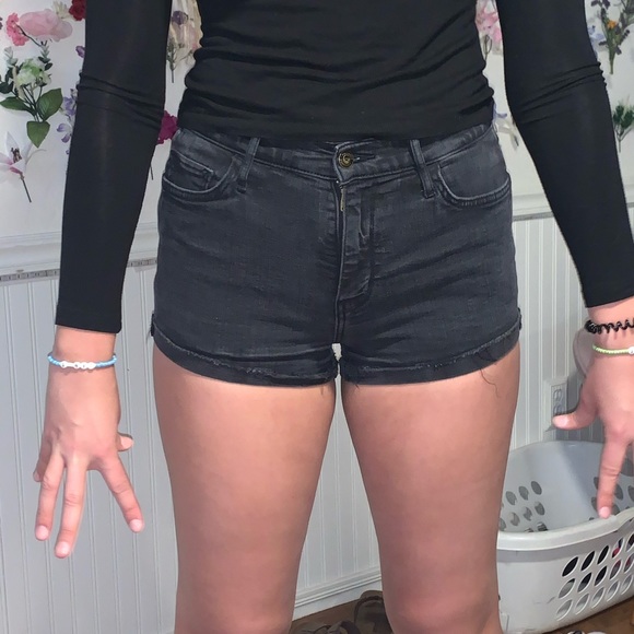 Shorts - Picture 1 of 2